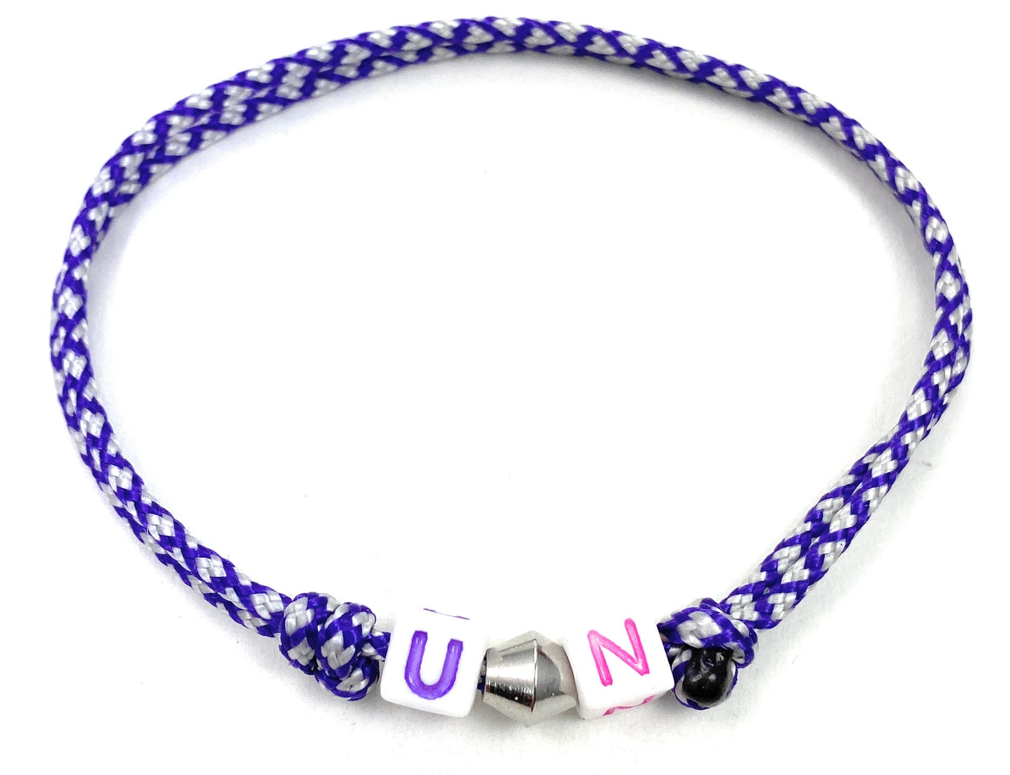 Freundschaftsarmband mit 2 Buchstaben und Edelstahl Bead, Surfer Buchstaben Armband, Verstellbar, Acid Purple & Silver Diamonds