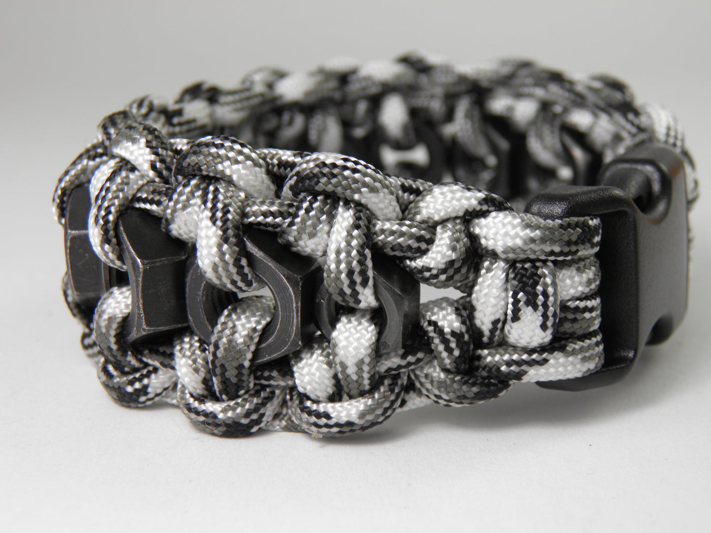 Paracord Armband-mit Edelstahl Sechskantmuttern-Männer Armband-Biker-Harmonie